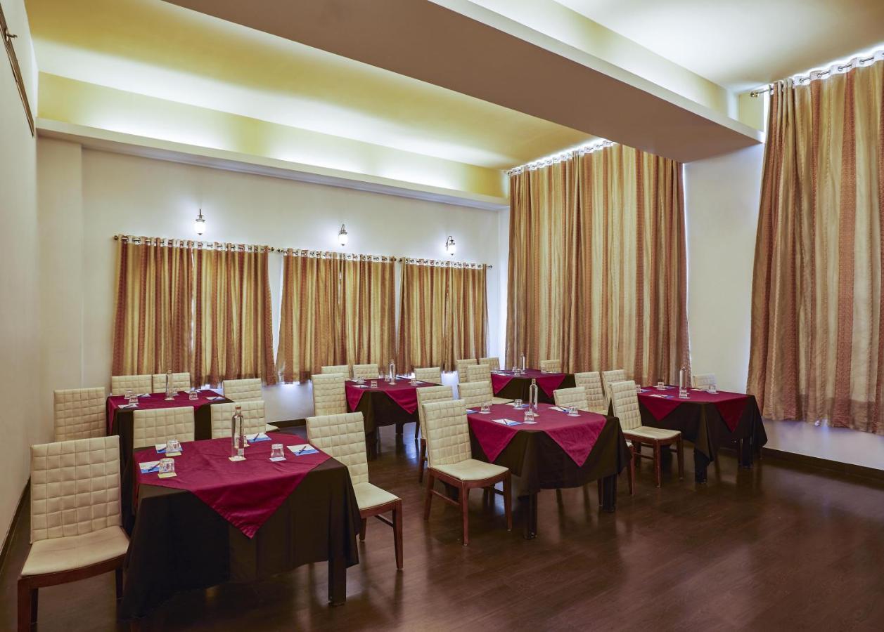 Club Mahindra Udaipur Hotel Kültér fotó