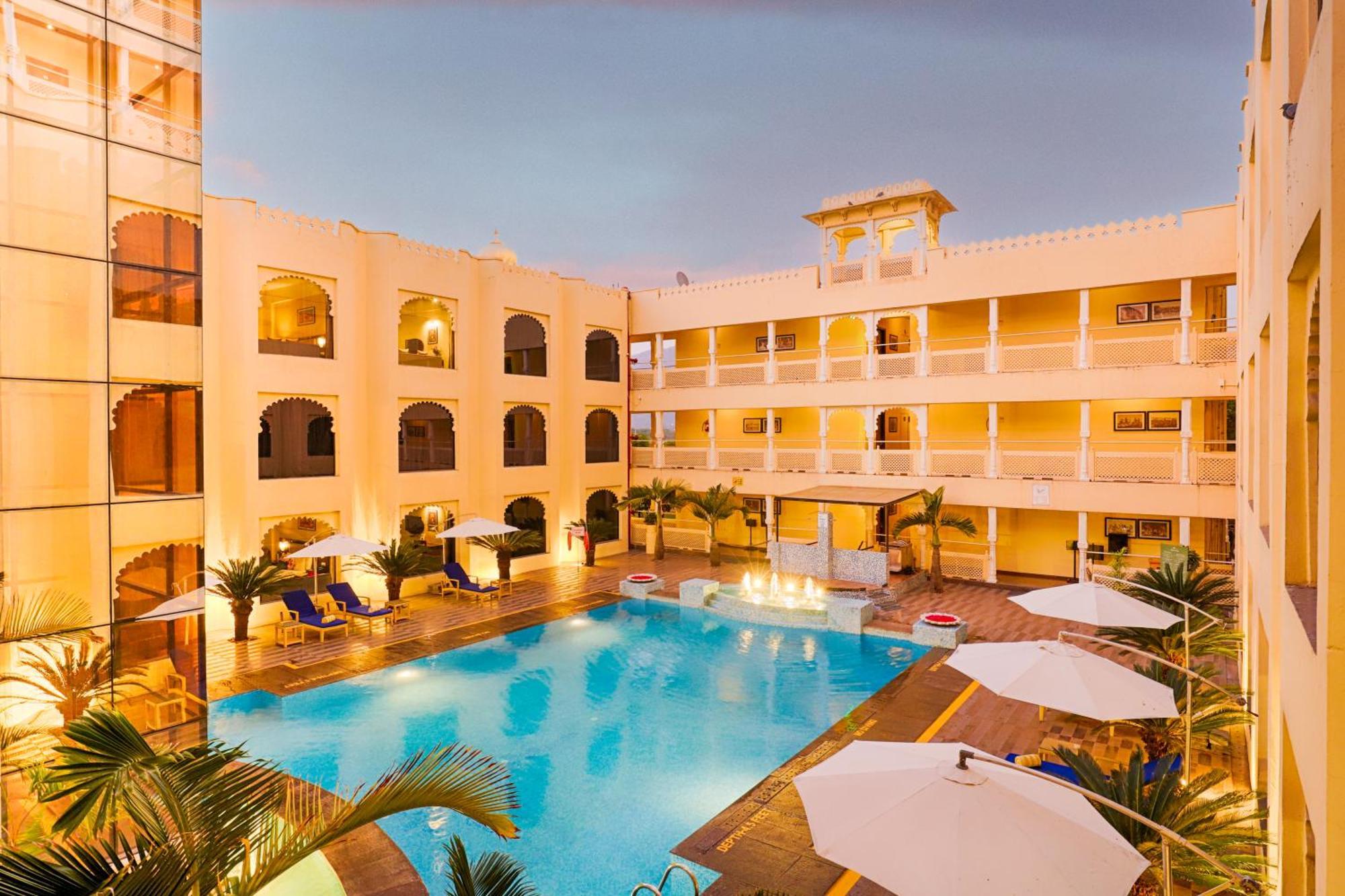 Club Mahindra Udaipur Hotel Kültér fotó