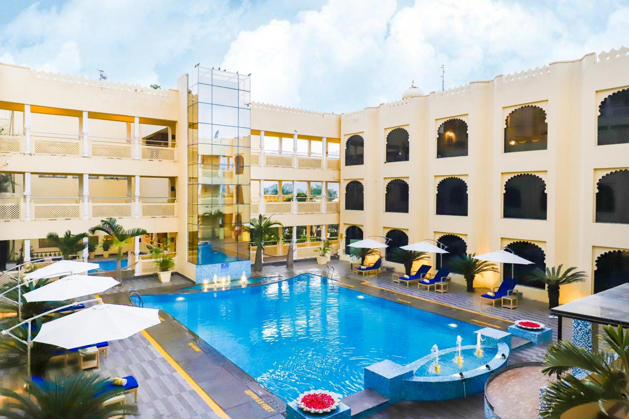 Club Mahindra Udaipur Hotel Kültér fotó