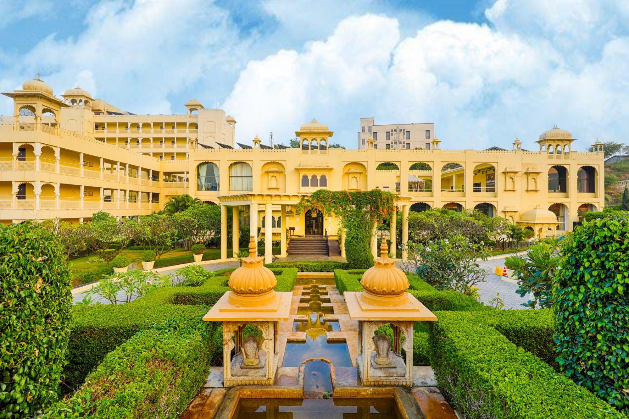 Club Mahindra Udaipur Hotel Kültér fotó